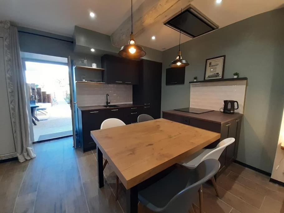 Studio Meuble Avec Terrasse Axe Rennes Saint Malo La Baussaine Esterno foto