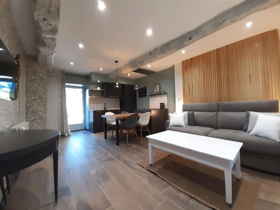 Studio Meuble Avec Terrasse Axe Rennes Saint Malo La Baussaine Esterno foto